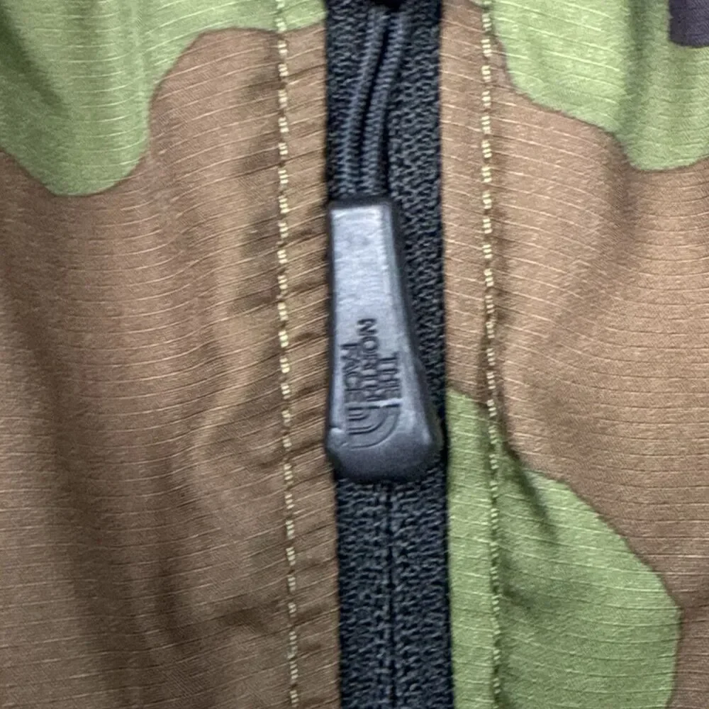 The North Face Camo Anorak Pullover Windbreaker Jacket Men's Small Hooded